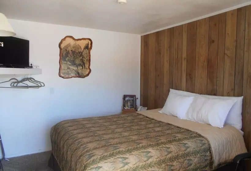 Motelli Super Saver Inn