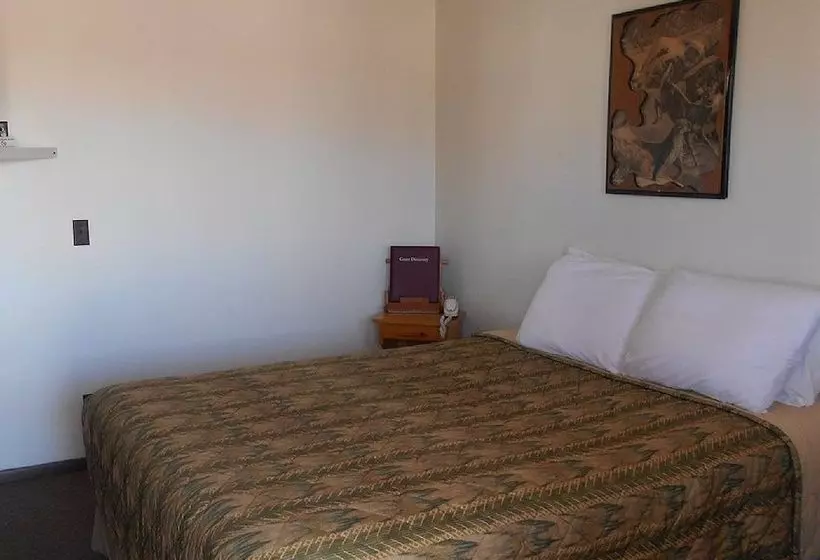 Motelli Super Saver Inn