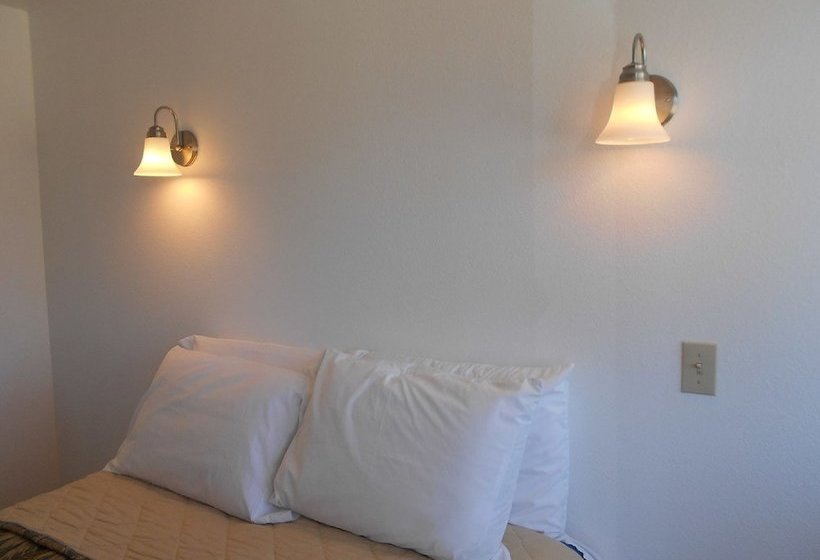 모텔 Super Saver Inn