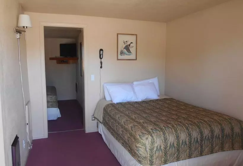 Motelli Super Saver Inn