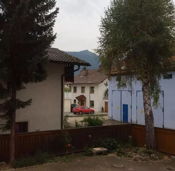 ペンション Gästehaus Schrötter