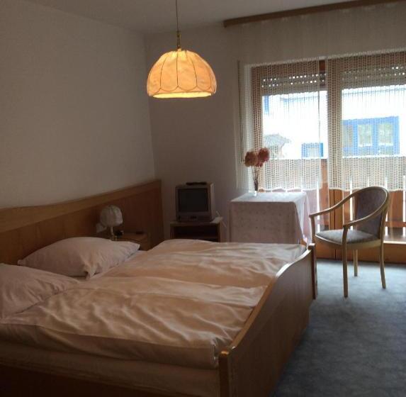 Pensione Gästehaus Schrötter