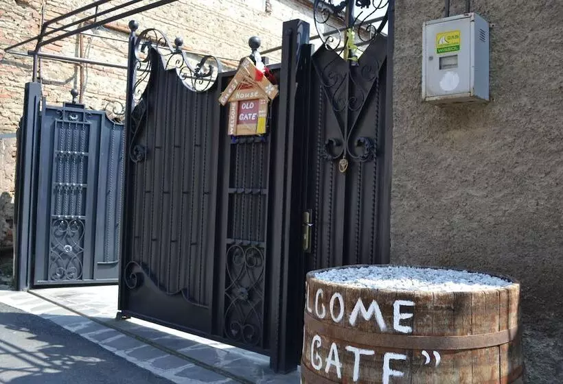 پانسیون Old Gate