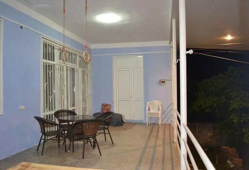 پانسیون Old Gate