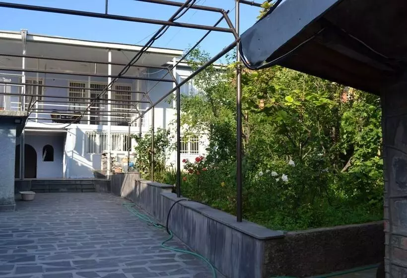 پانسیون Old Gate