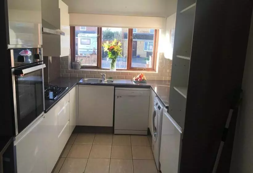 ペンション Oxford Imperial Guest House