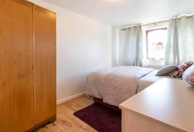 پانسیون Oxford Imperial Guest House