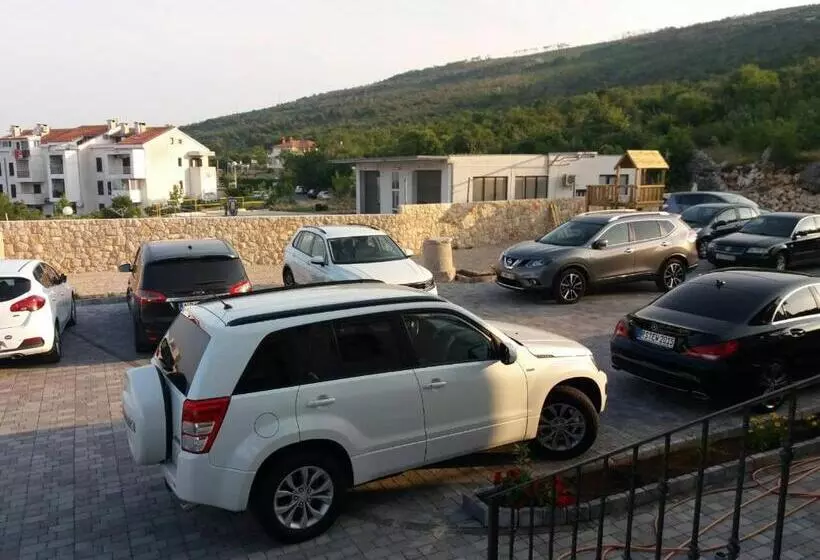 Majatalo Pansion Preza