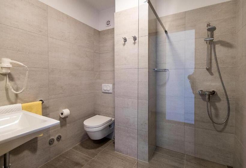 펜션 Pansion Preza