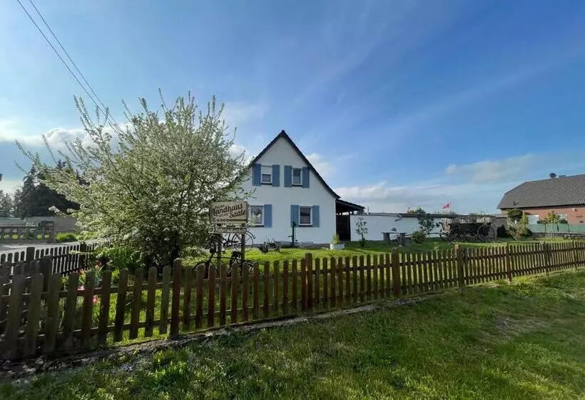 Pension Landhaus An Der Saale