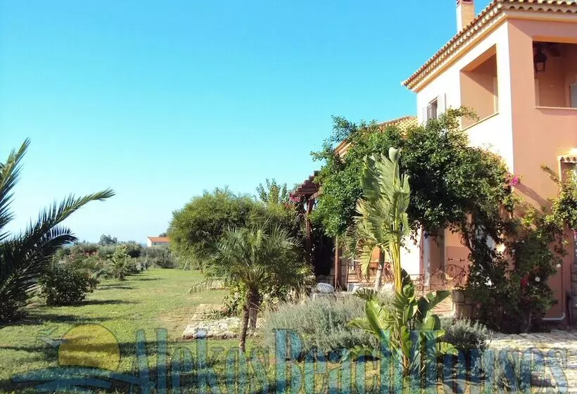 Alekos Beach Houses   Natura Rossa