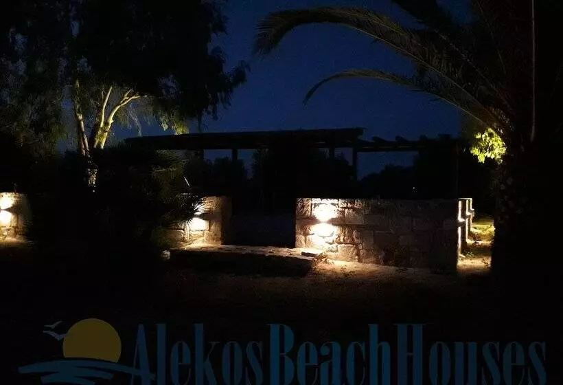 Alekos Beach Houses   Natura Rossa