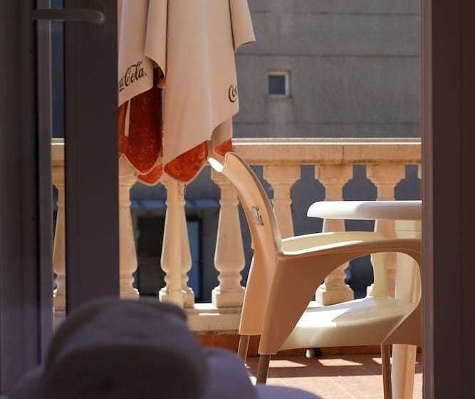 Apartaments Gibert Iii