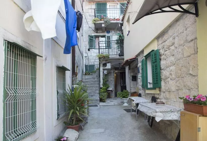 Apartment Pera