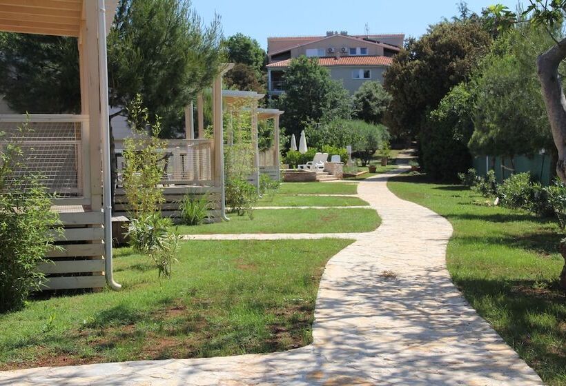 Отель Mobile Homes Peškera