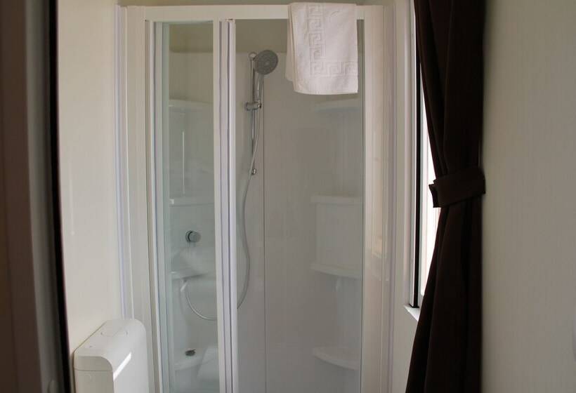 Отель Mobile Homes Peškera