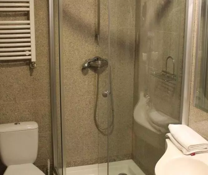 Hotelli Uzdrowiskowy St George