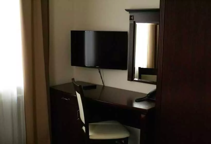 Hotelli Uzdrowiskowy St George