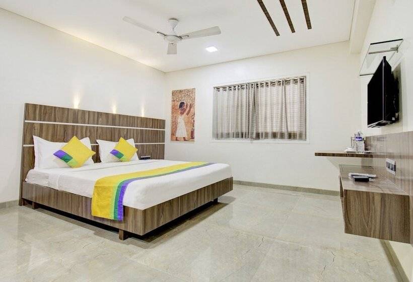 هتل Treebo Lalaji S Executive