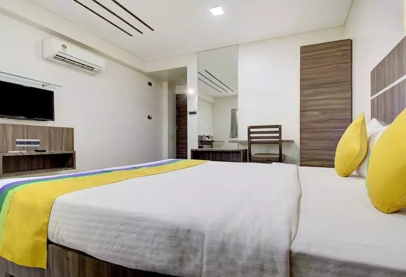 Hotelli Treebo Lalaji S Executive