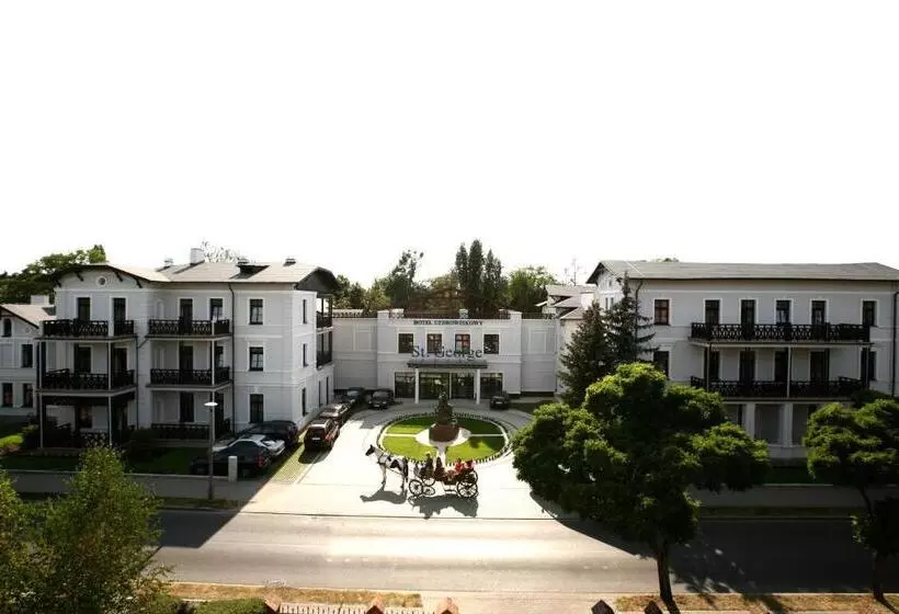 Hotelli Uzdrowiskowy St George