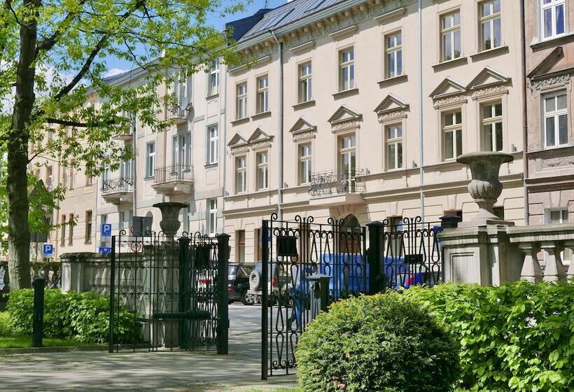 Krakow Central Apartments