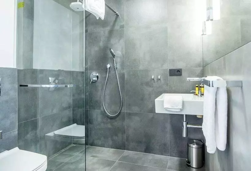 Krakow Central Apartments