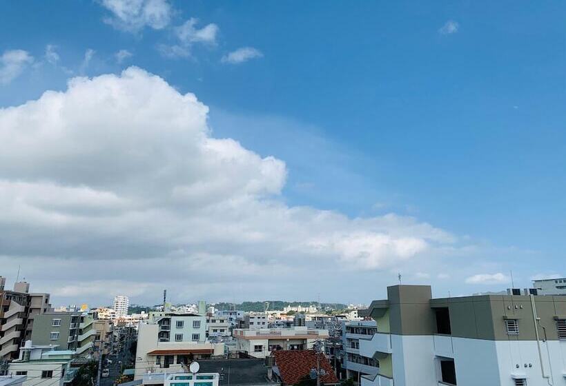 Mr. Kinjo Satomo In Ginowan