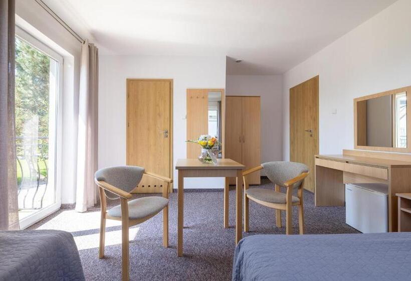 פנסיון Dg Albatros Ii