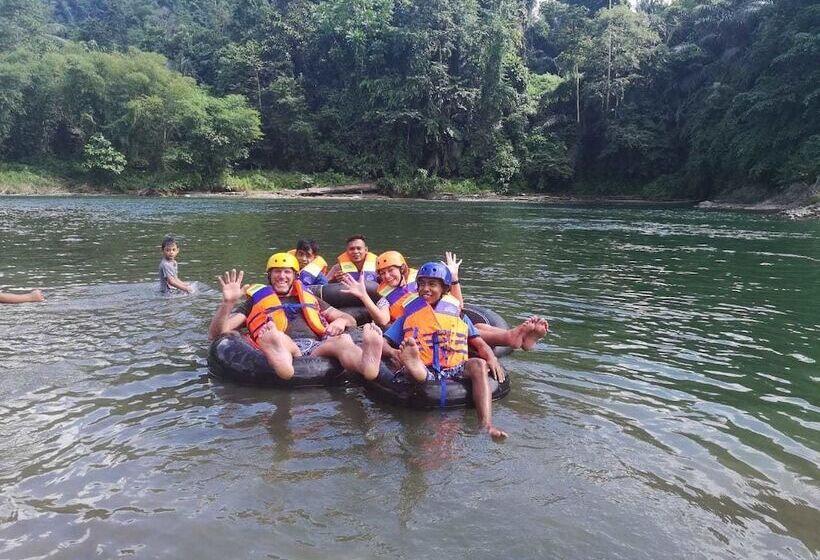 بنسيون Harry & Mimin Homestay