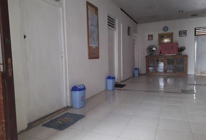 بنسيون Harry & Mimin Homestay