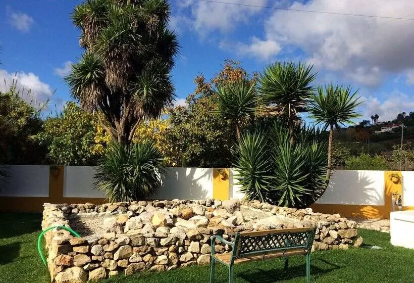 ペンション Quinta Ribeira Do Labrador   Lisbon West Wine Route