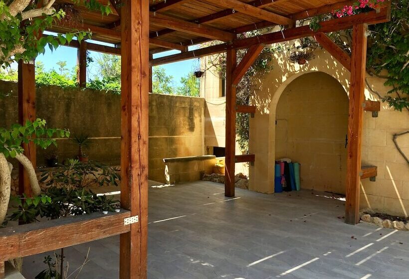 پانسیون Satori Gozo Centre