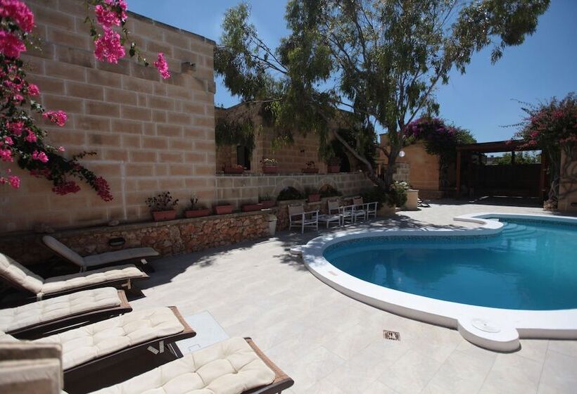 پانسیون Satori Gozo Centre