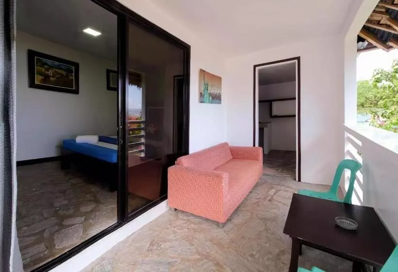 ホテル Zen Rooms Sabang Beachview