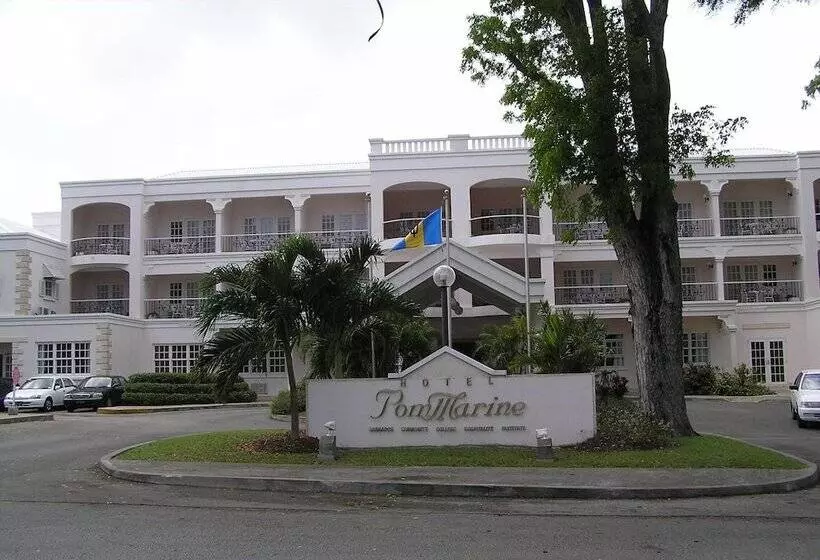 هتل Pommarine