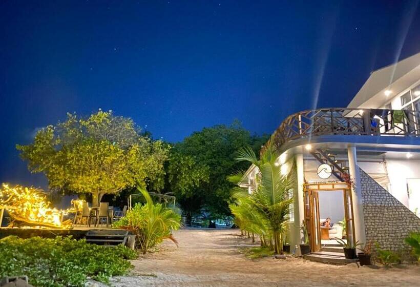 پانسیون String Wave Maldives