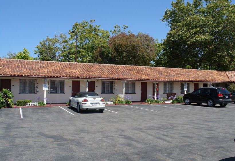 Hotel Golden Bear Inn