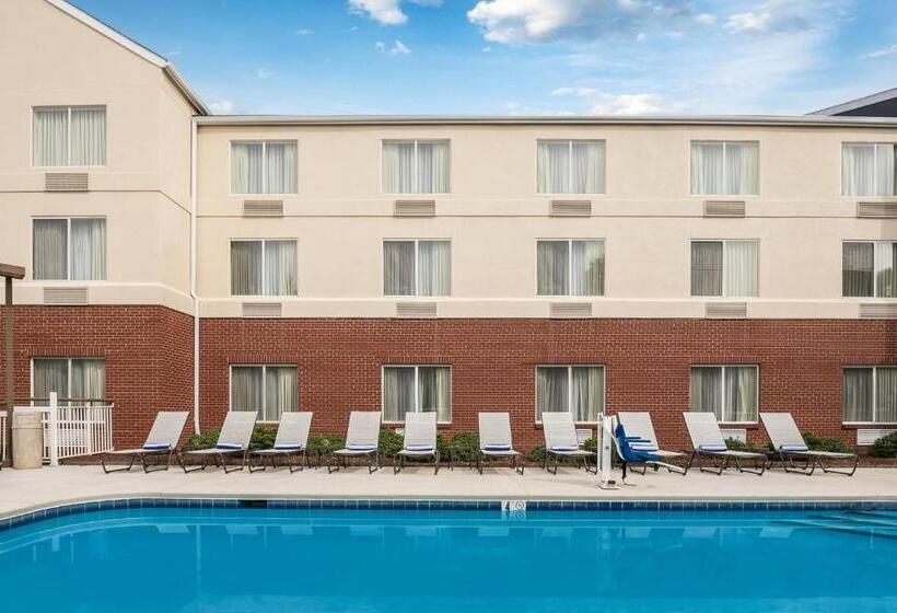 فندق Fairfield Inn Charlotte Northlake