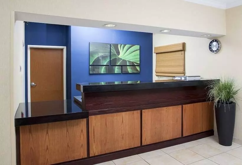 בית מלון כפרי Fairfield Inn Middletown Monroe