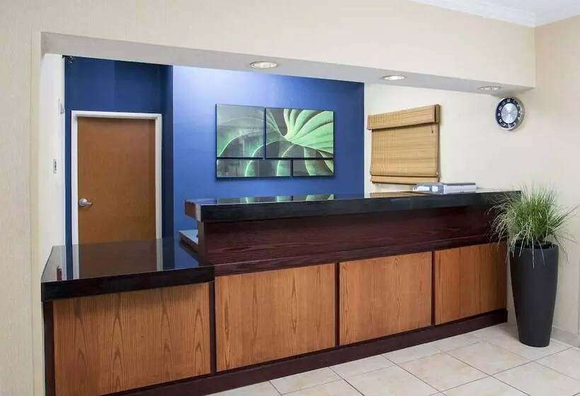 בית מלון כפרי Fairfield Inn Middletown Monroe