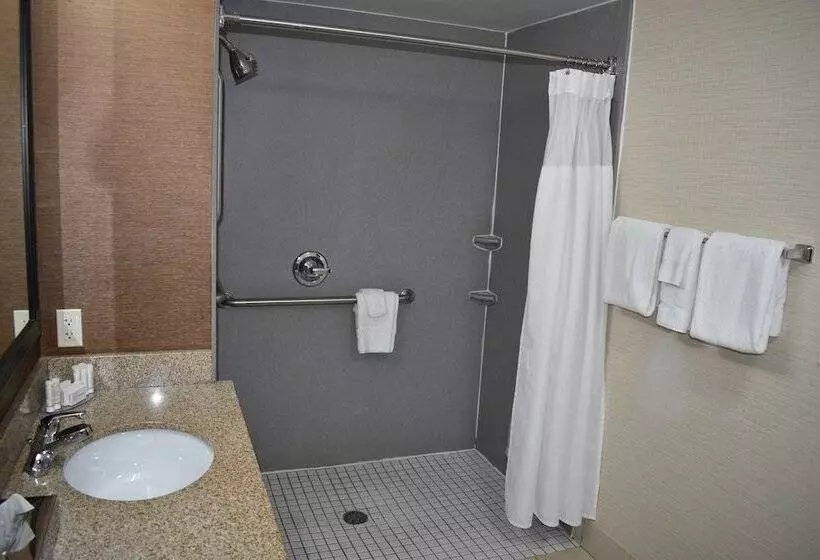 Отель Fairfield Inn & Suites Kansas City Liberty