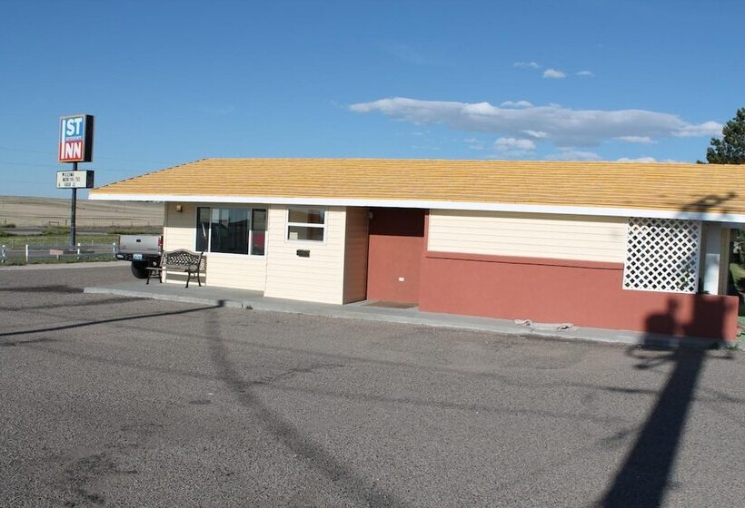 Отель First Interstate Inn