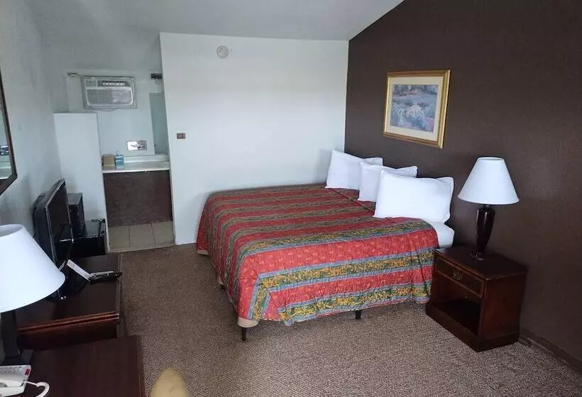 酒店 First Interstate Inn