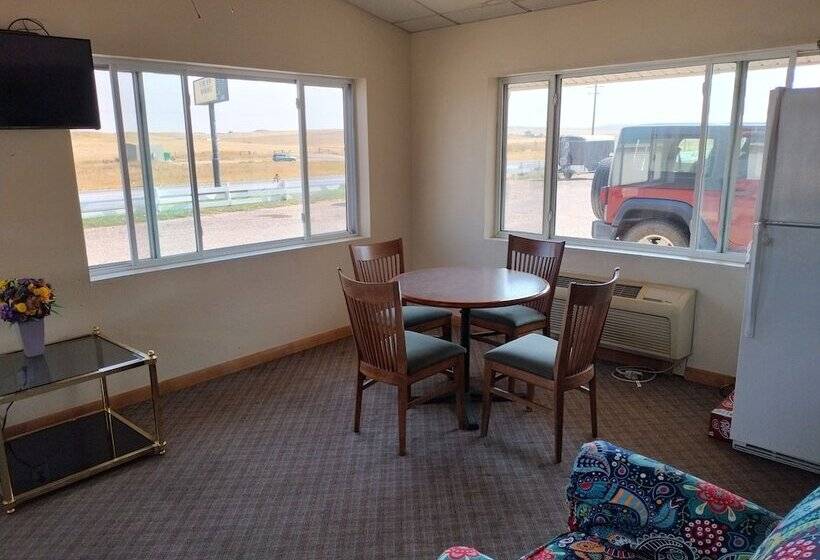 Отель First Interstate Inn