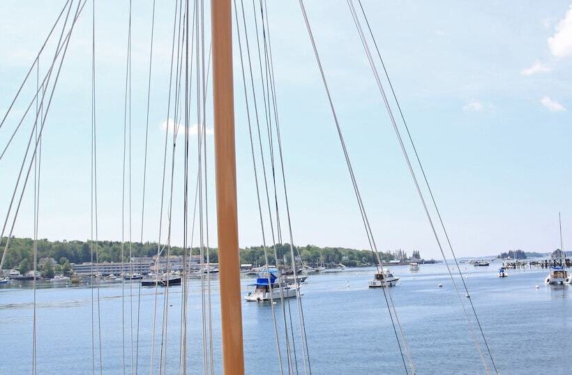 Otel Fisherman's Wharf Inn