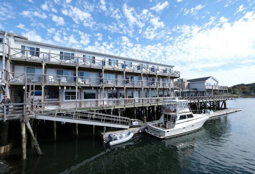 Otel Fisherman's Wharf Inn