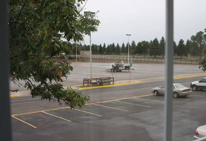 ホテル Gladstone Inn And Suites