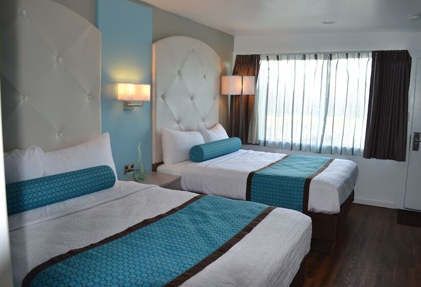 Hotel The Freeport Inn And Marina