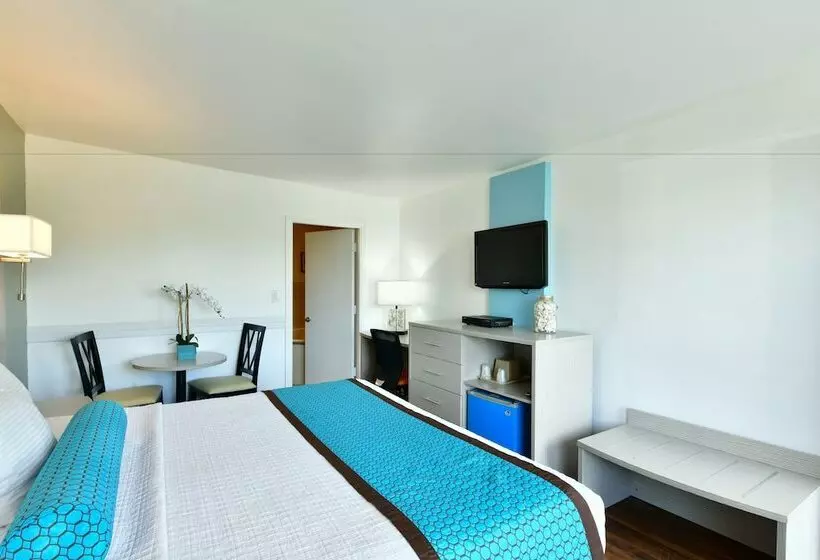 Hotel The Freeport Inn And Marina